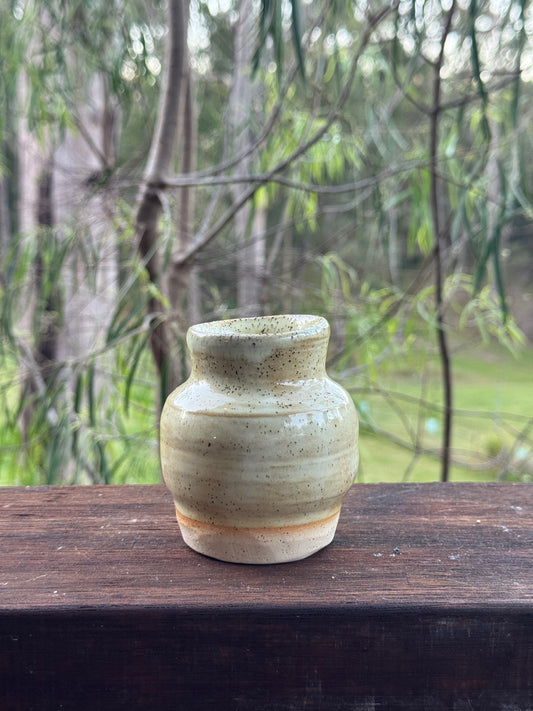 bud vase