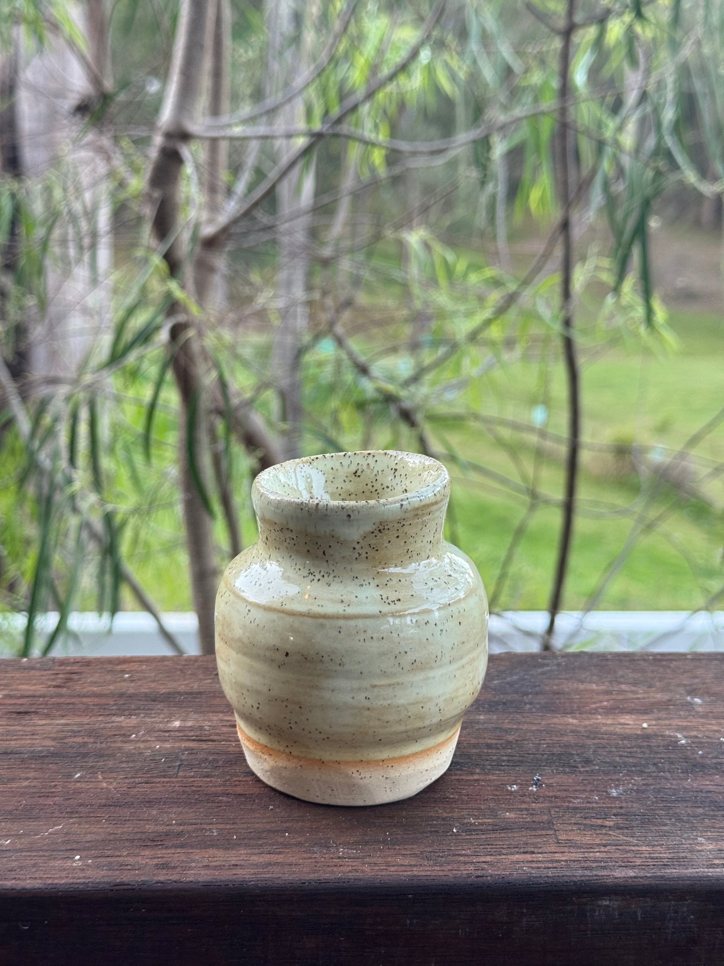 bud vase